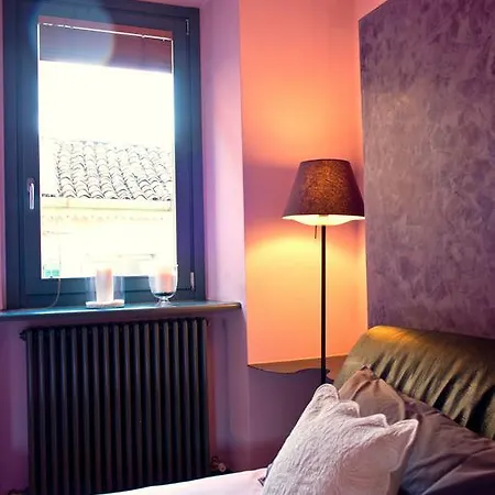 Tatil Evi Casa Rossa - Bymyhomeincomo Cernobbio