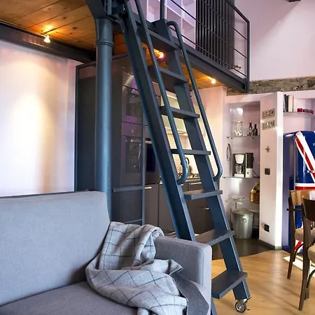 Дом отдыха Casa Rossa - Bymyhomeincomo Черноббио