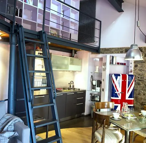 Casa Rossa - Bymyhomeincomo בית נופש *