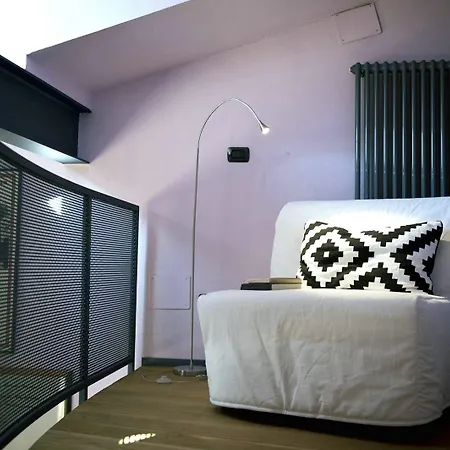 Casa Rossa - Bymyhomeincomo