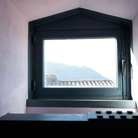 Casa Rossa - Bymyhomeincomo Vakantiehuis Cernobbio